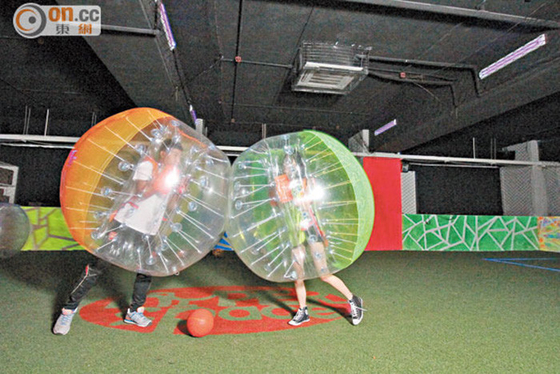 China Outdoor Inflatable Bubble Soccer / Jumping Bumper Ball For Adult Long Durability supplier